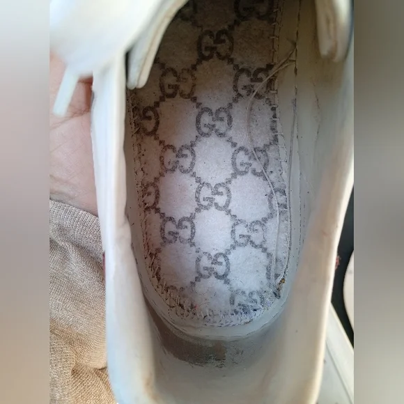 Gucci Brooklyn White Sneakers with Red Star Accents - Picture 8 of 12